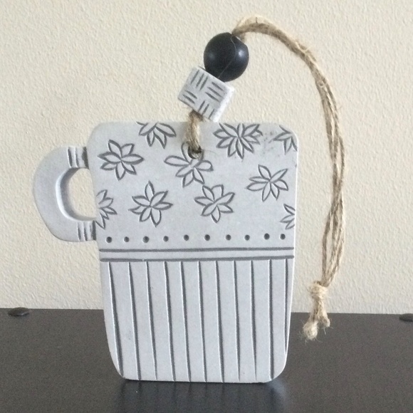 wall decor, cup-shaped - Picture 1 of 2